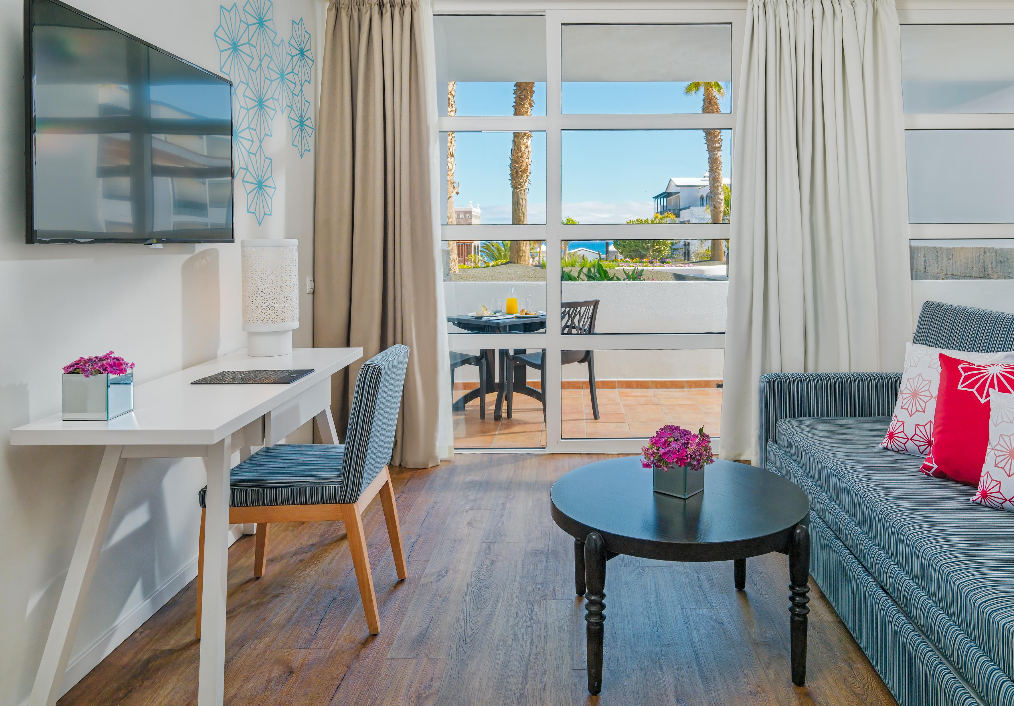H10 Rubicon Horizons Collection (Adults Only) Hotel Playa Blanca  Exterior foto A suite at the Hilton San Diego Bayfront