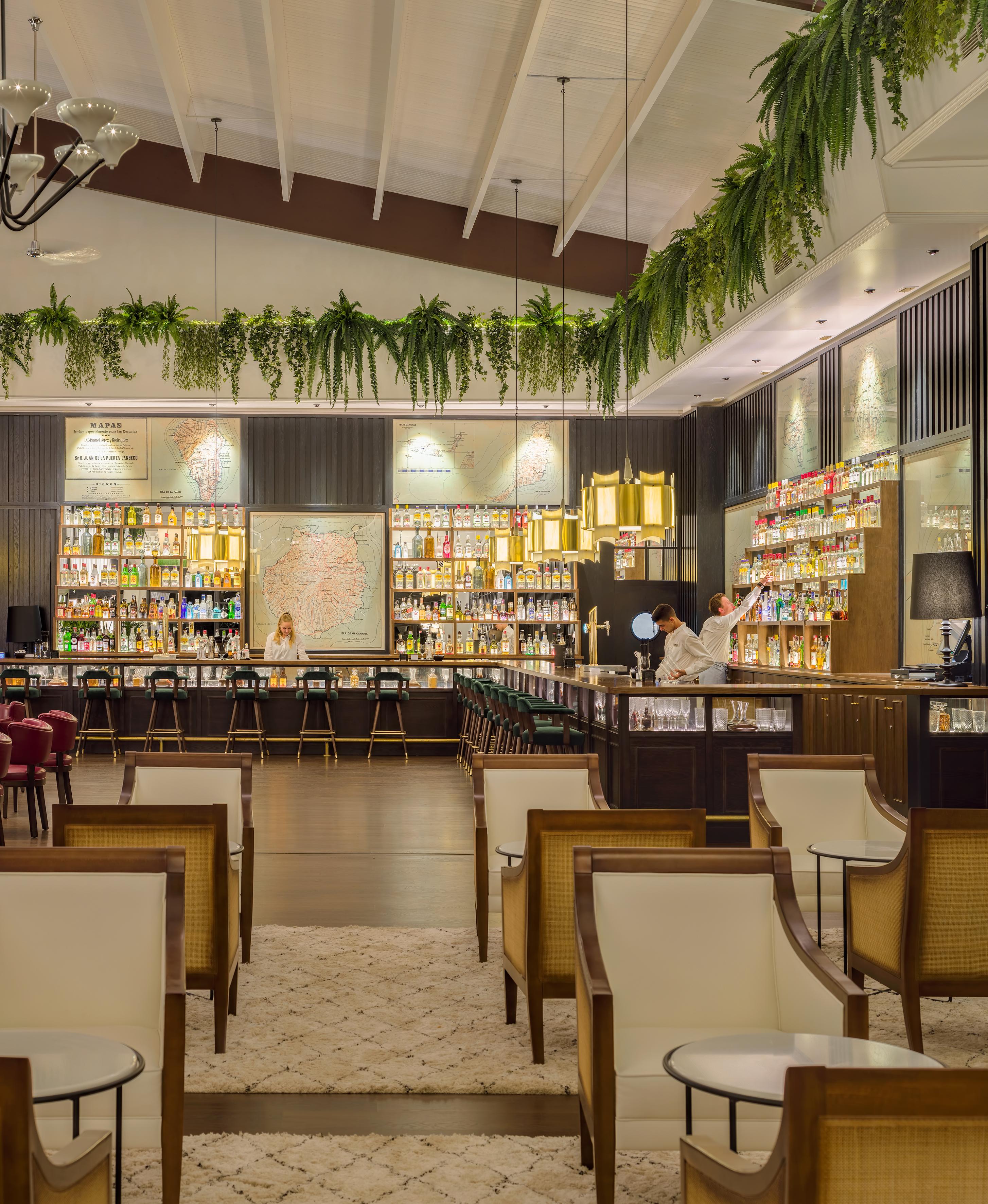 H10 Rubicon Horizons Collection (Adults Only) Hotel Playa Blanca  Exterior foto The bar at the 2018-opened The Wing at Hong Kong International Airport