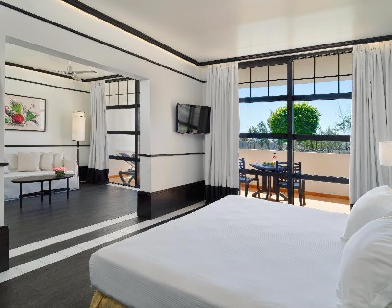 H10 Rubicon Horizons Collection (Adults Only) Hotel Playa Blanca  Cameră foto A suite at the hotel