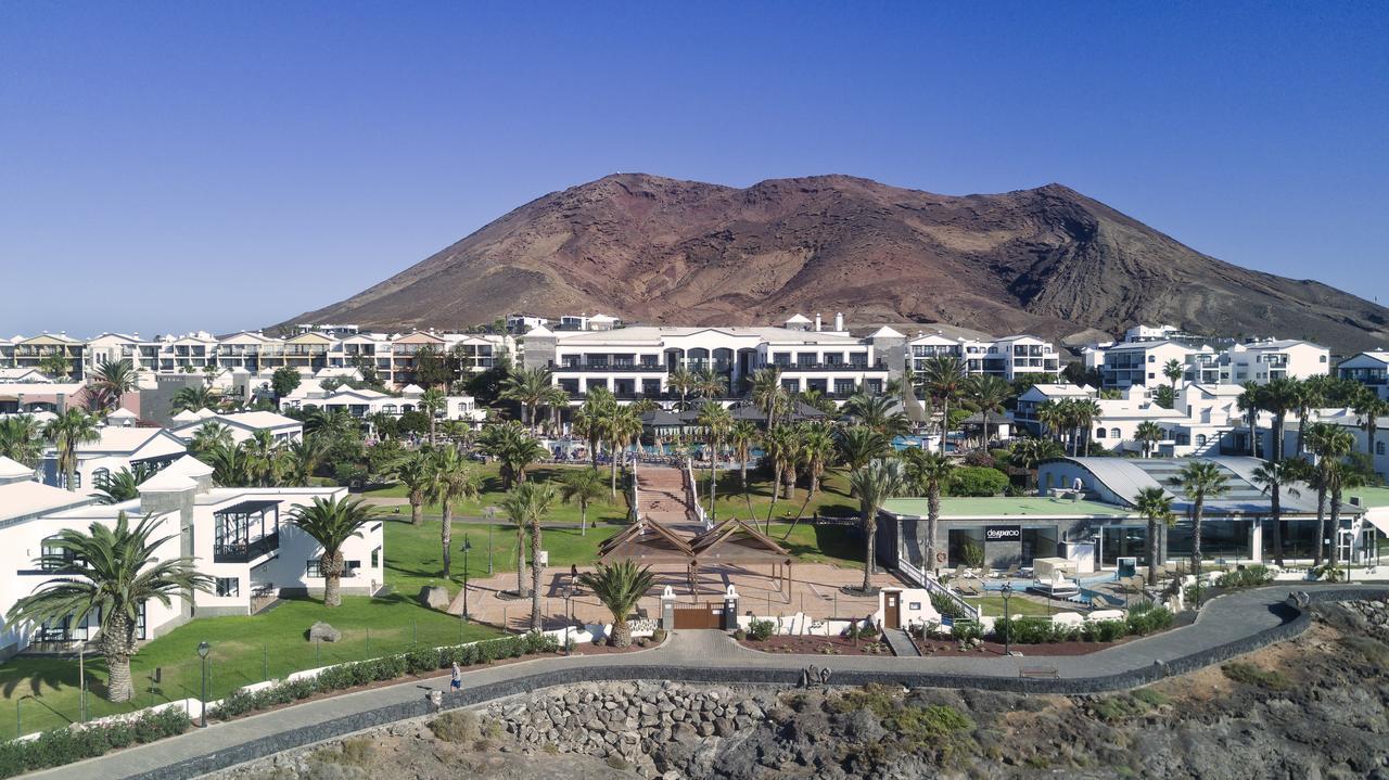 H10 Rubicon Horizons Collection (Adults Only) Hotel Playa Blanca  Exterior foto View of Montaña Clara